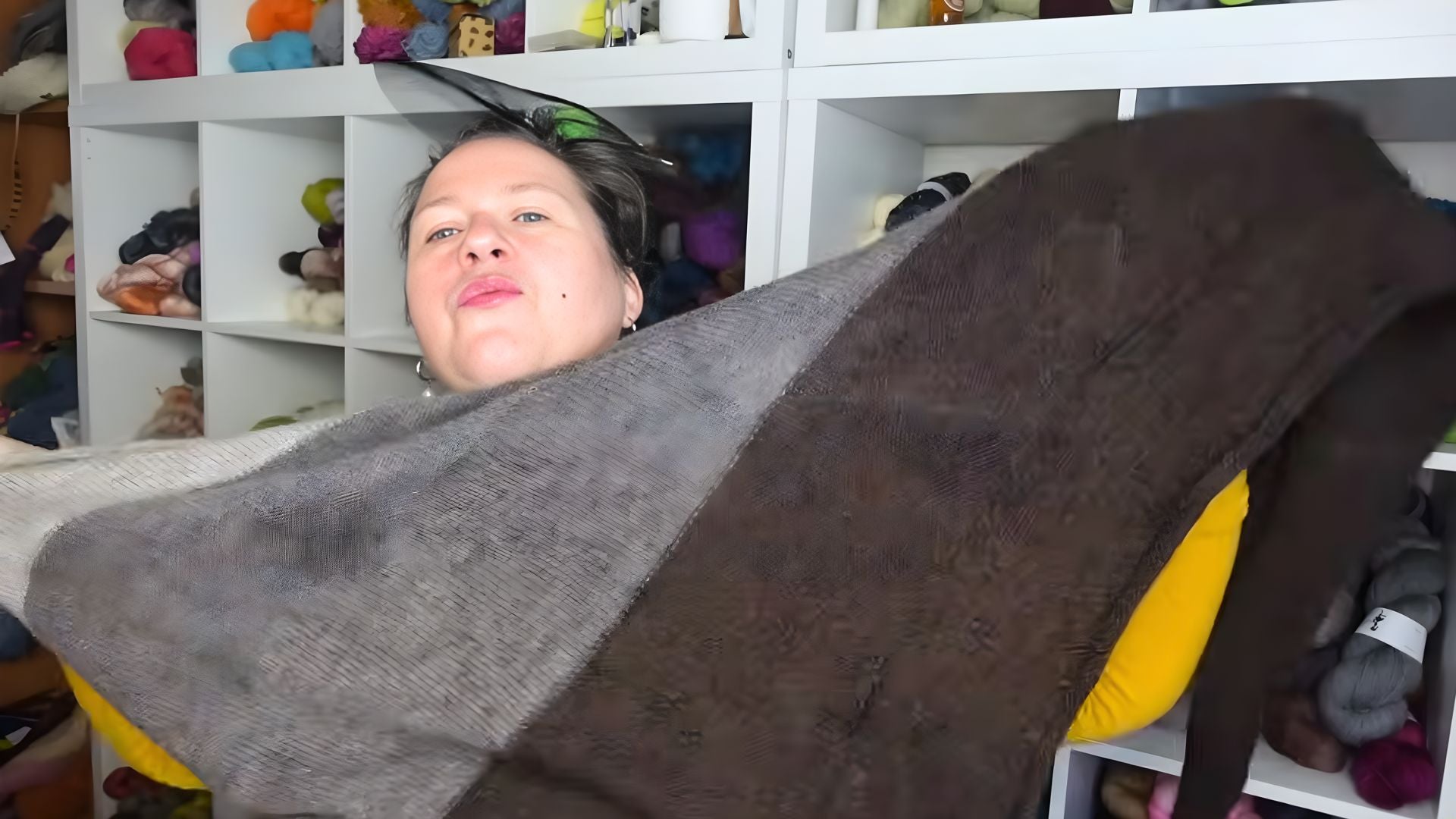 🧣 Asymmetrische Tücher stricken – Vertrauen statt Kontrolle
