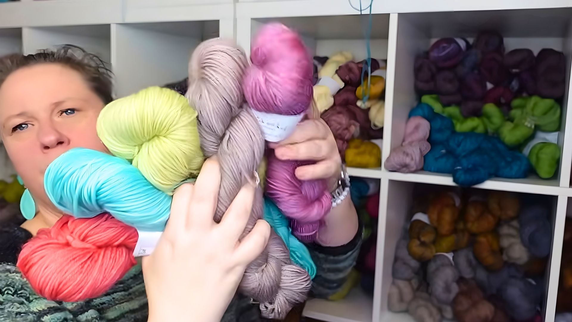 🌸 Farbkombinationen im Frühling: Grün, Rosa, Grau & Vanille richtig einsetzen
