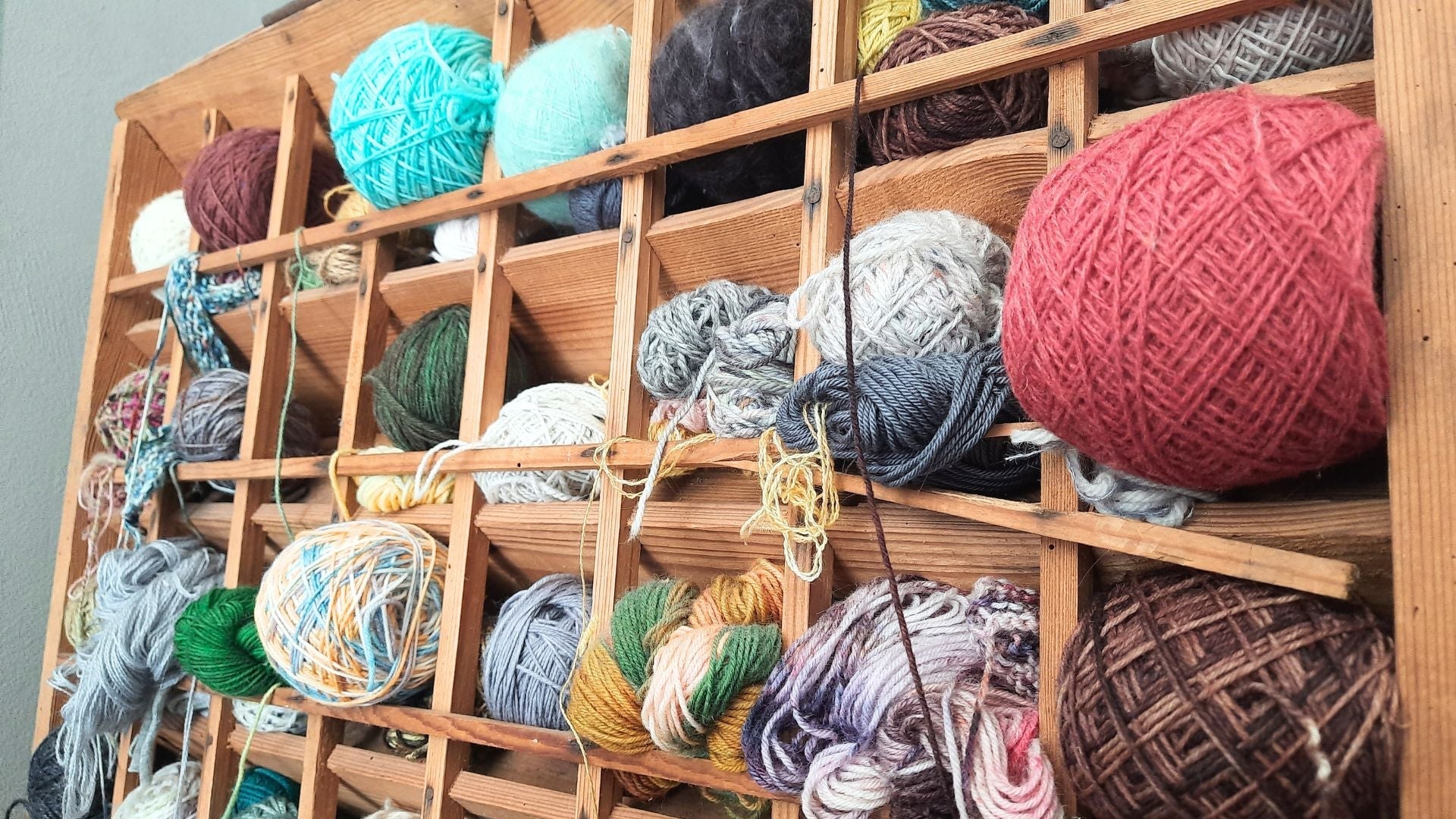 🧠 Störprojekte & kreatives Arbeiten beim Stricken